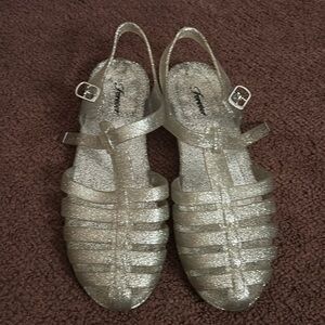 Clear silver glitter women’s jelly strap sandals